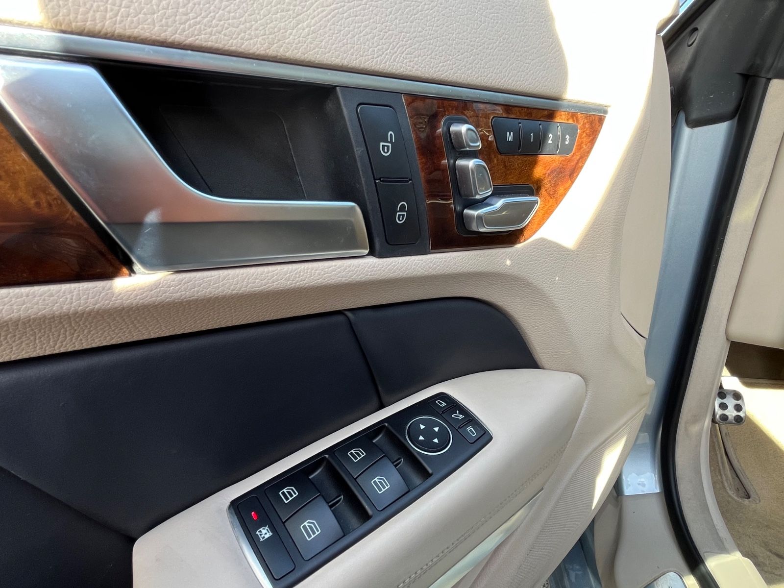 E400 Sport Edition Autom.*Navi*Alu*Pano*23tsd*HU