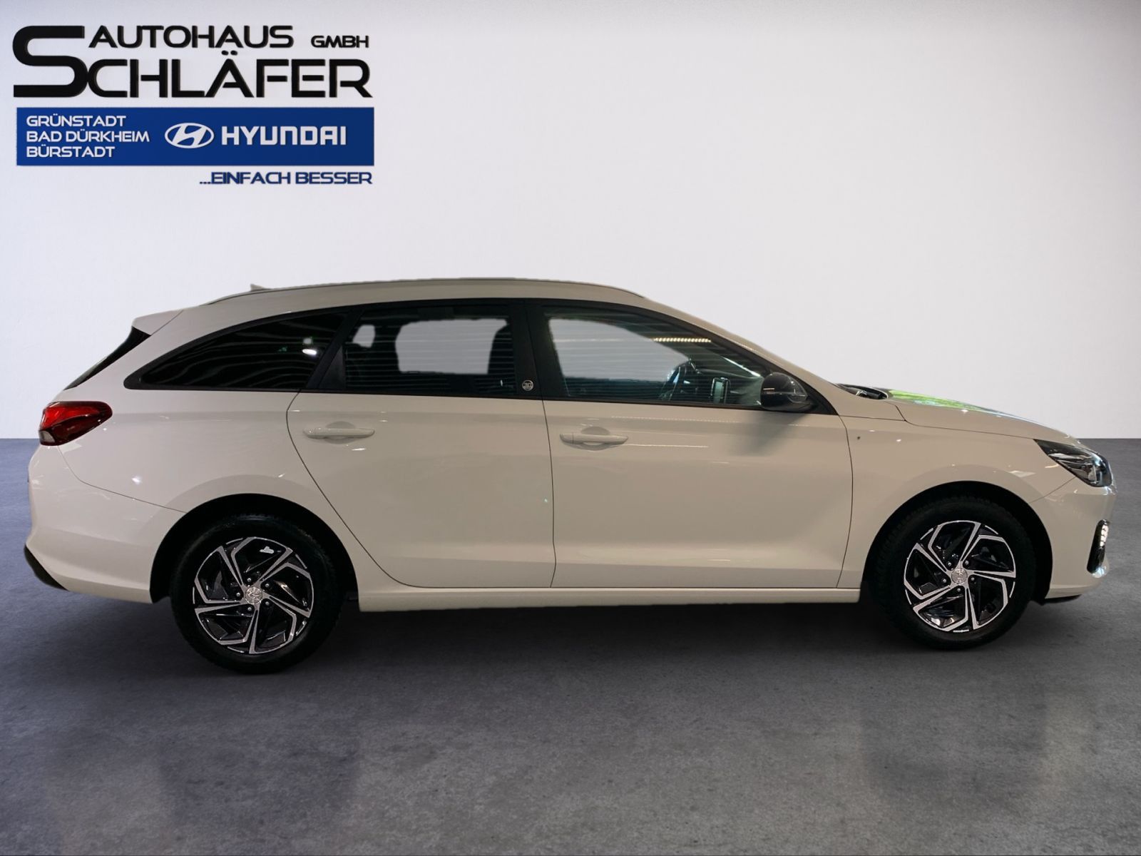 Fahrzeugabbildung Hyundai i30 Kombi 1.0 T-GDI 7-DCT Edition 30