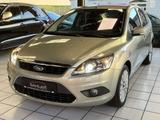 Ford Focus Titanium NAV KLIMAAUT BI-XEN CAM LE - Ford Focus mit Benzin-Antrieb: Kleinwagen, Schaltgetriebe