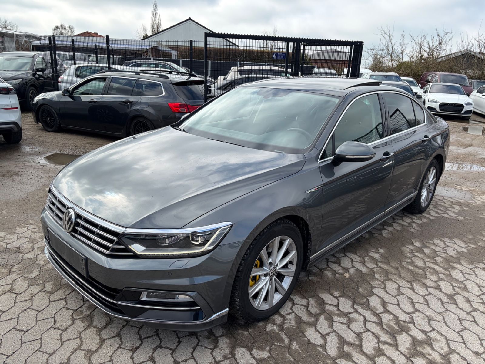 VW Passat 2.0 TSI DSG 4MOTION Highline R-Line