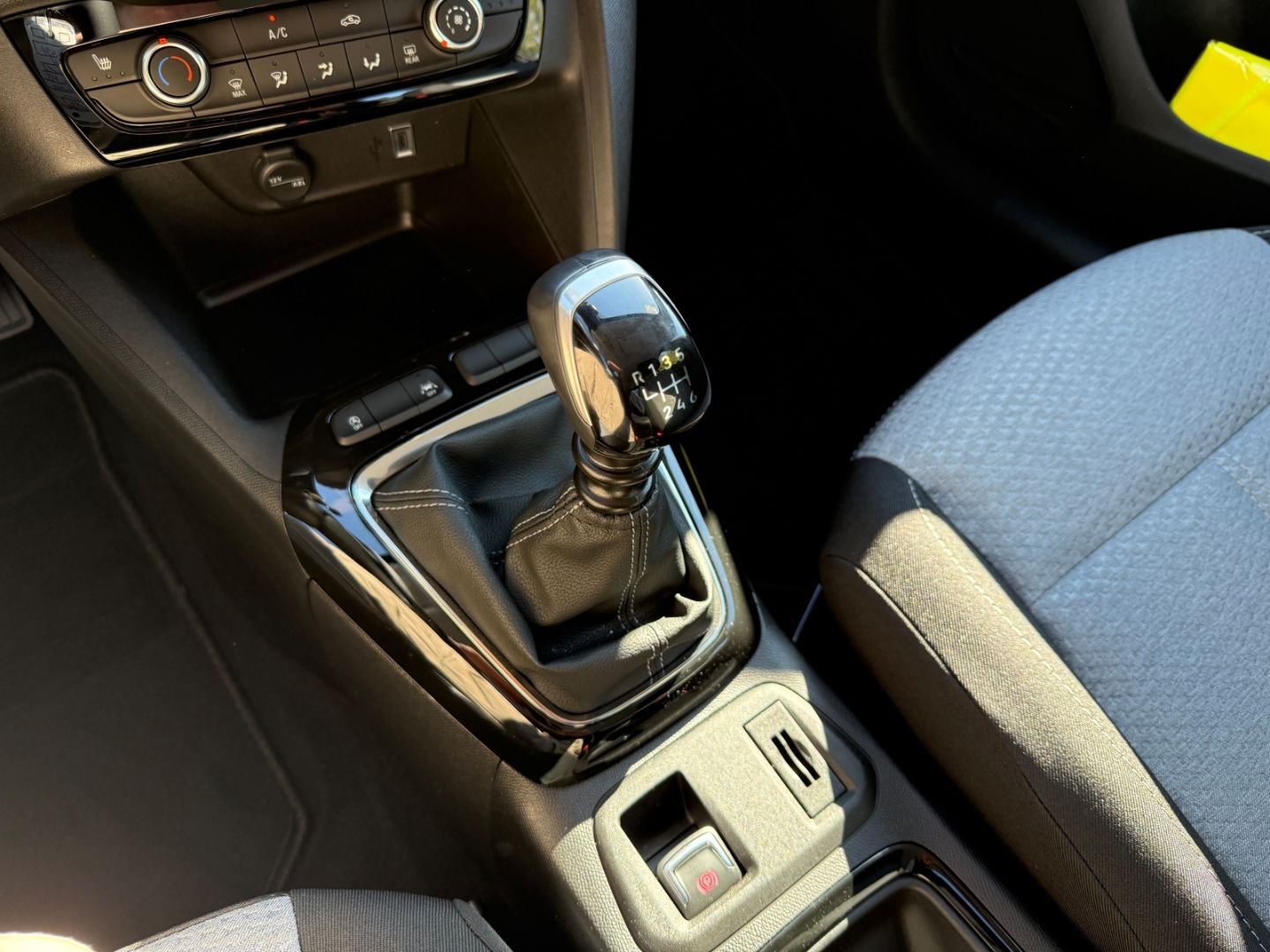 Fahrzeugabbildung Opel Corsa F 1,2 Edition SHZ+LHZ+Kamera