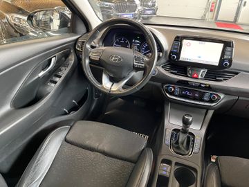 Hyundai i30 cw Premium *ACC*KAMERA*NAVI*SHZ*TEM*TOUCH*