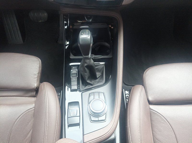 Fahrzeugabbildung BMW X1  xDrive25e  Sport Line
