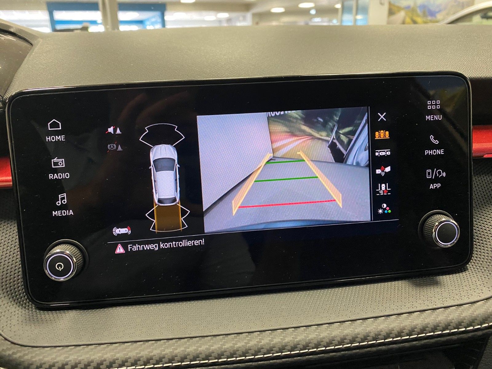 Fahrzeugabbildung SKODA Fabia 1.0l TSI DSG Monte Carlo+bis 2030 GARANTIE