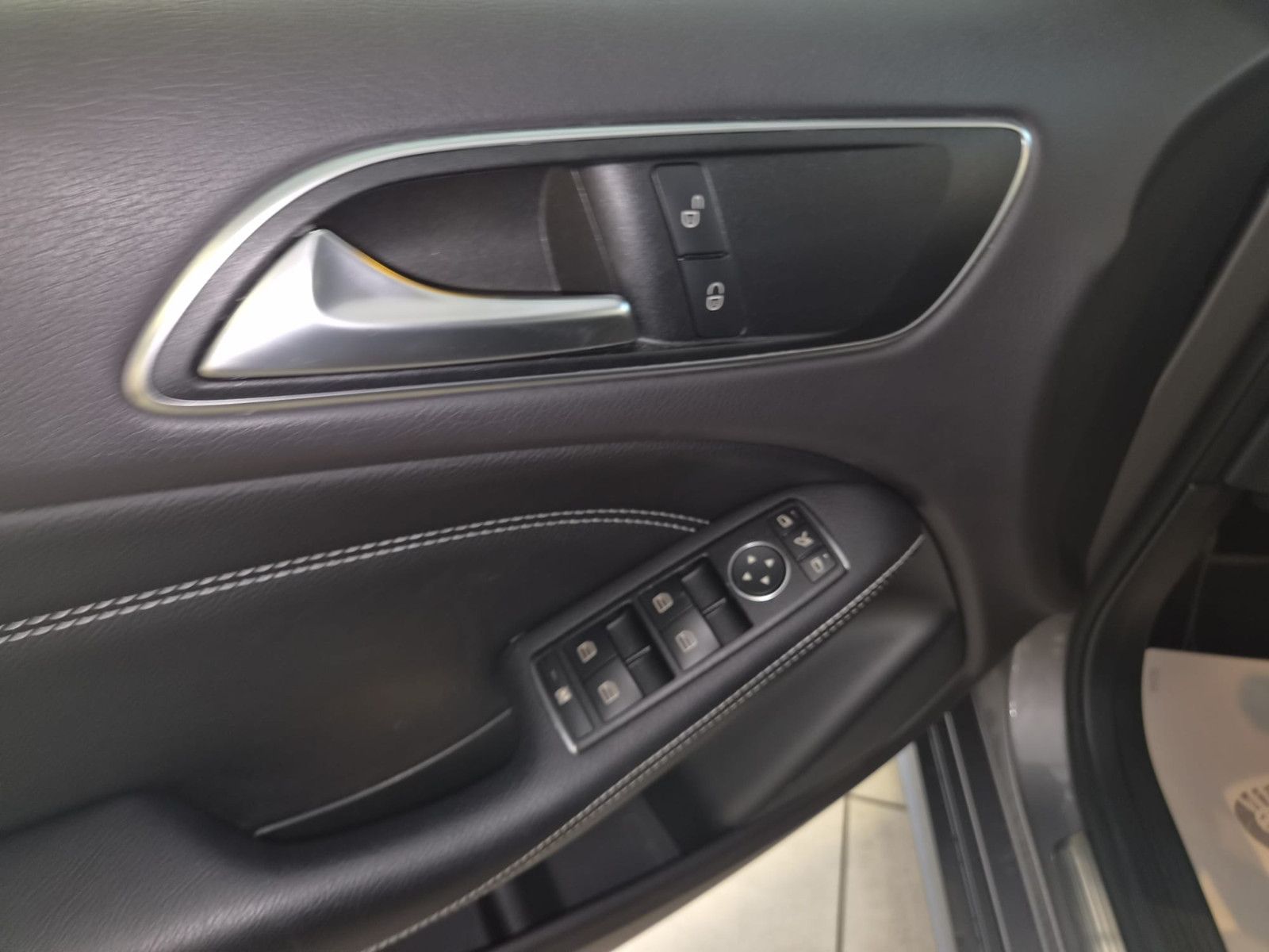 Fahrzeugabbildung Mercedes-Benz B 200 Urban Style Edition/LED/NAVI/SCHECKHEFT