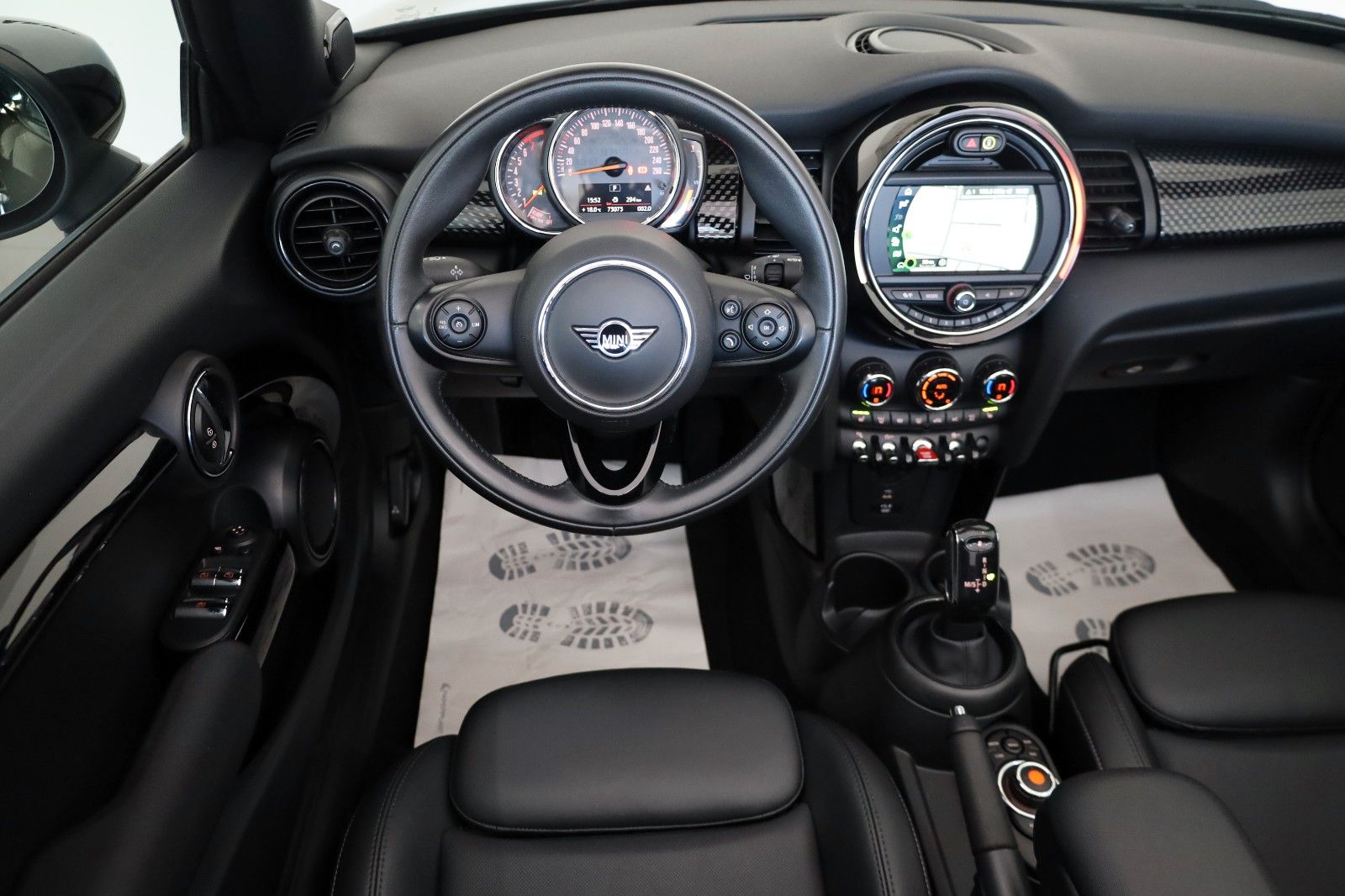 Fahrzeugabbildung MINI Cooper S Cabrio Leder,Navi,LED,Harman/K,Kamera