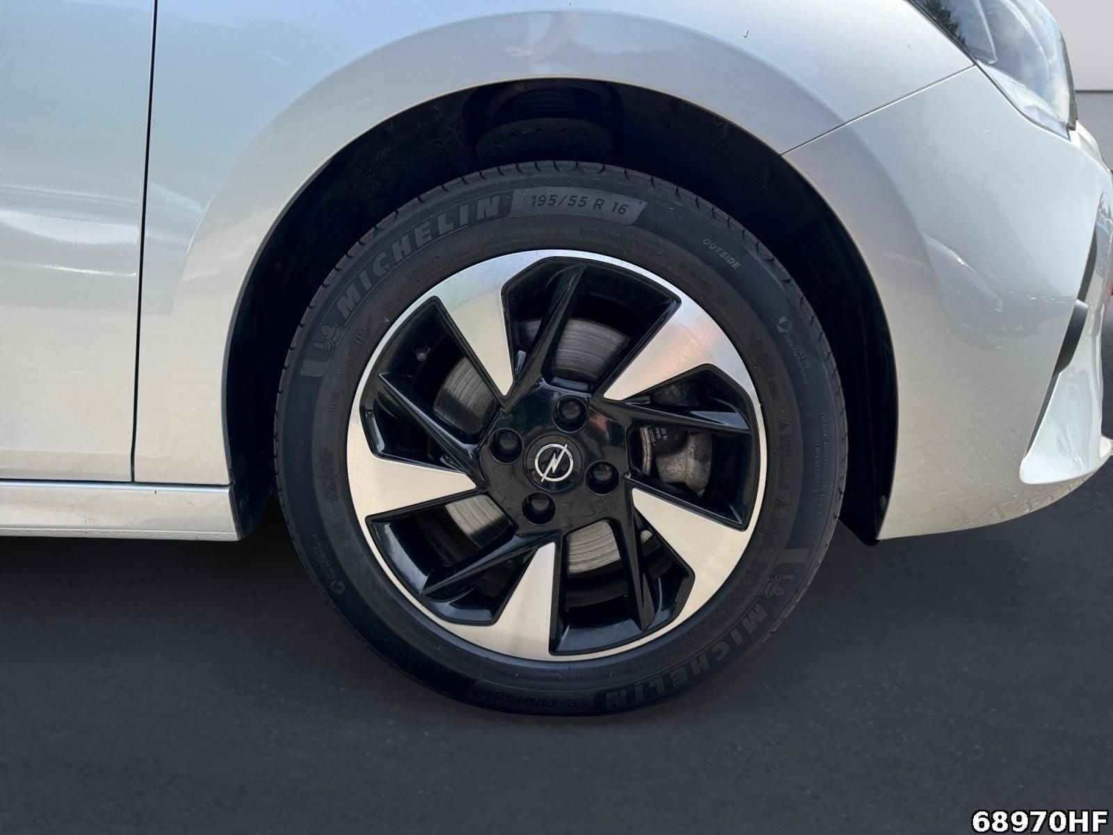 Fahrzeugabbildung Opel Corsa F -e Edition