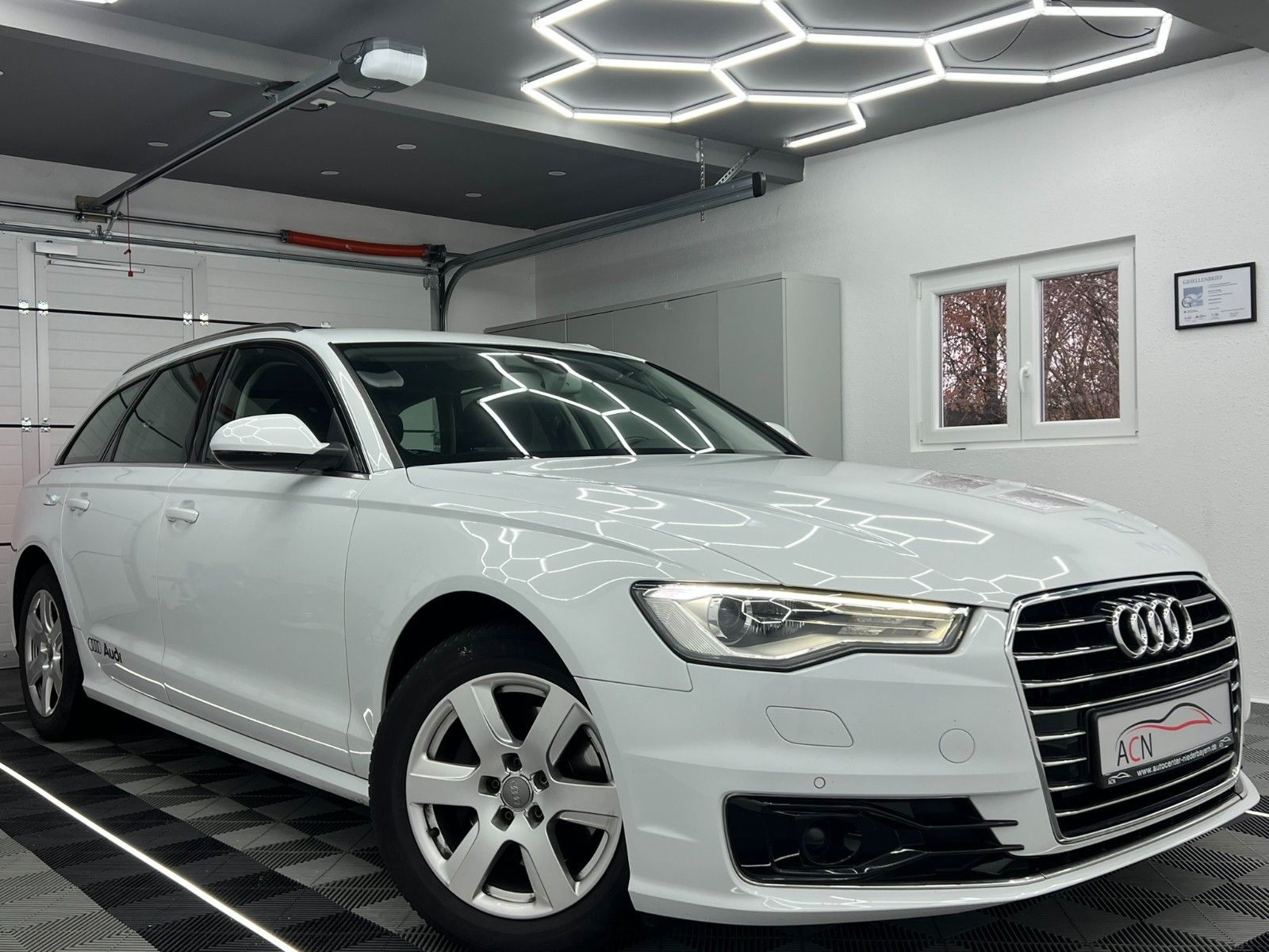 Fahrzeugabbildung Audi A6 Avant 2.0 TDI ultra/NAVI/KAMERA/4-ZONEN/ACC