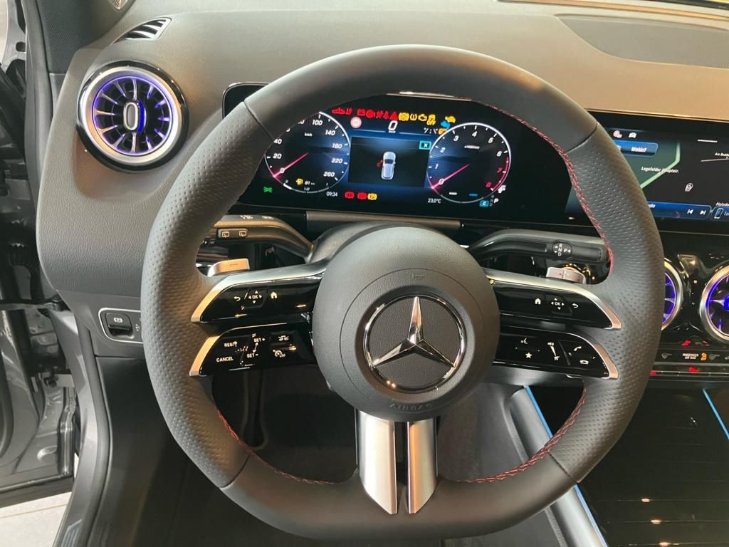 Fahrzeugabbildung Mercedes-Benz GLA 200 AMG*AHK*Distronic*Night*360°*Burmester*