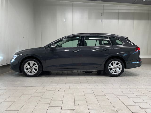 Golf VIII Variant Life 2.0 TDI DSG LED SHZ