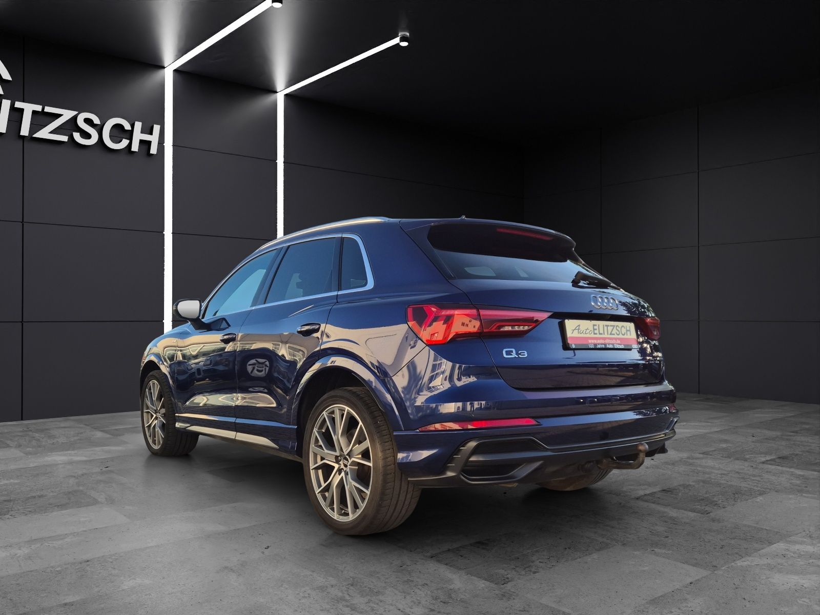 Fahrzeugabbildung Audi Q3 40 TDI quattro S-line S-tronic Matrix Navi AC