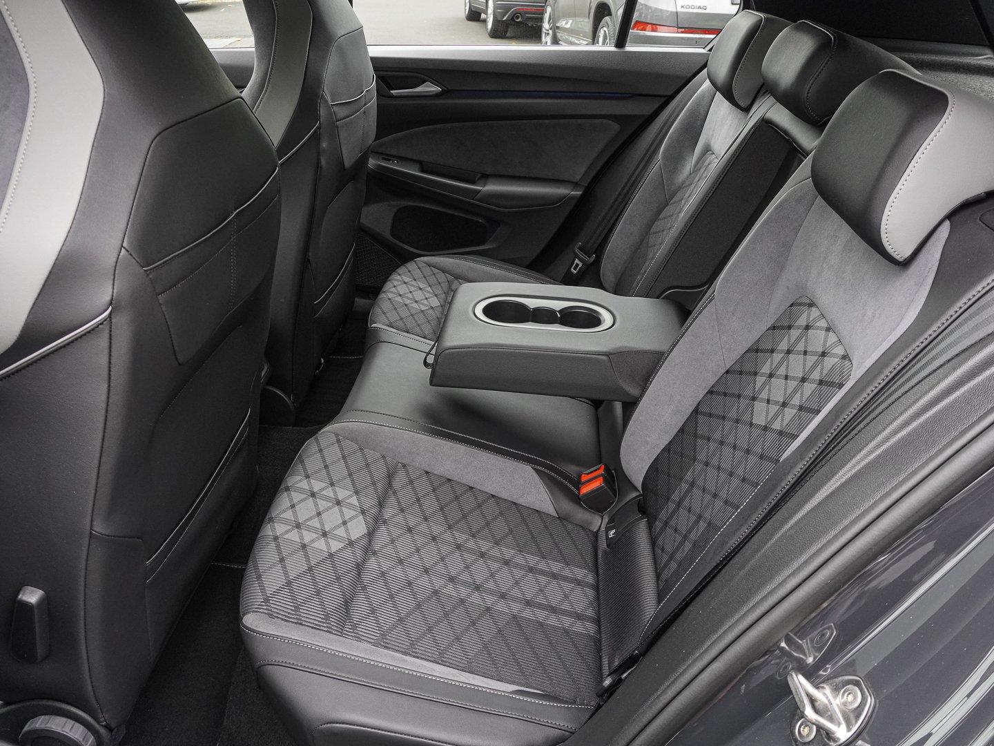 Volkswagen Golf 1.5 eTSI DSG R-Line LED AMBIENTE 17ALU PDC, миниатюра 15