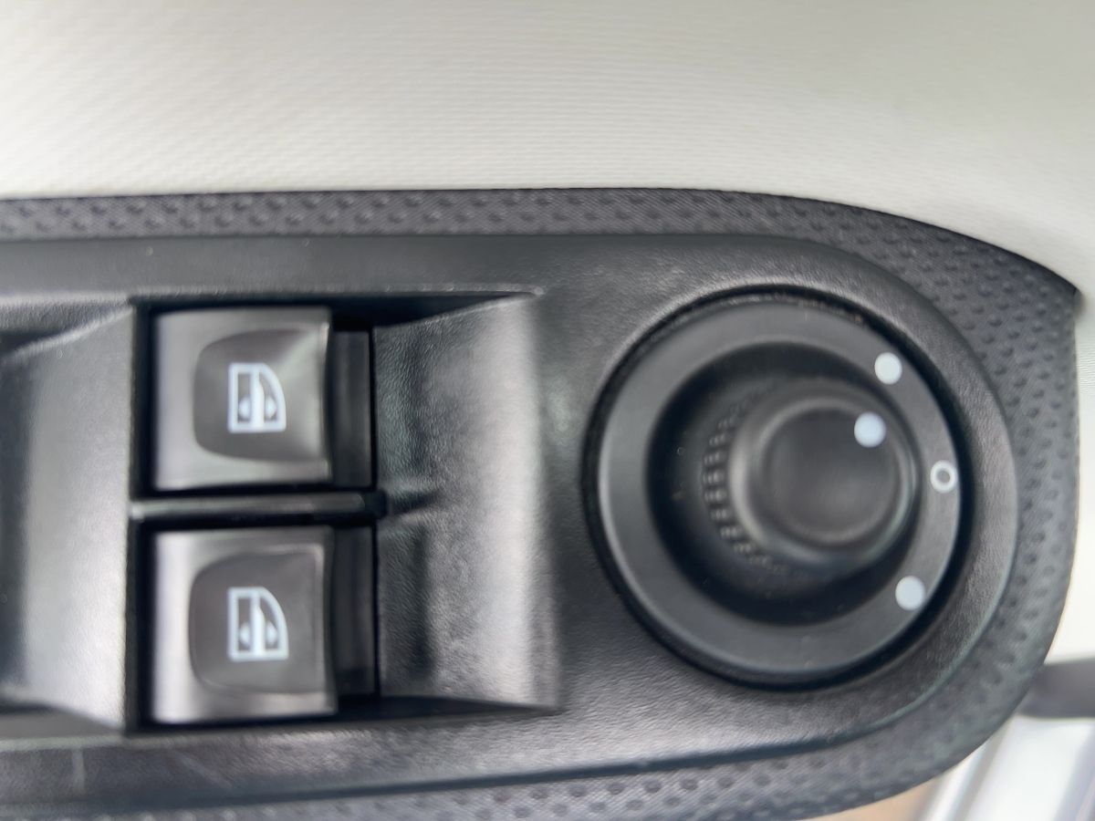 Fahrzeugabbildung Renault Twingo Intens ENERGY TCe 90 EDC 8-fach SHZ