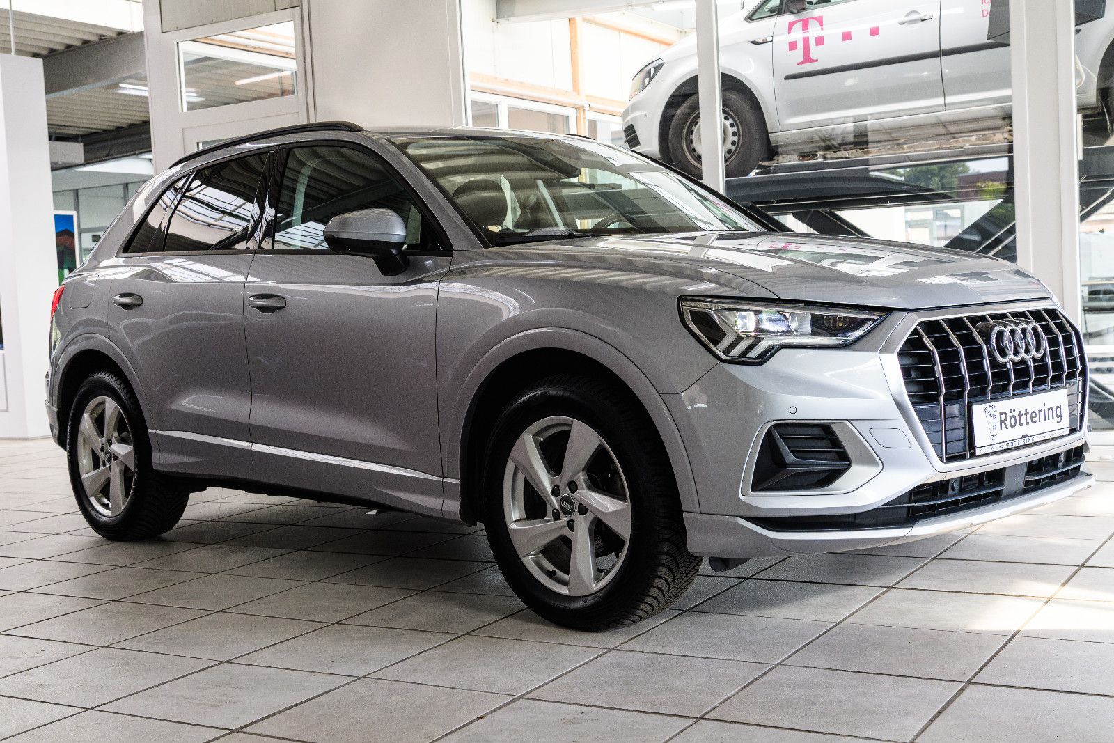 Fahrzeugabbildung Audi Q3 35 TFSI advanced