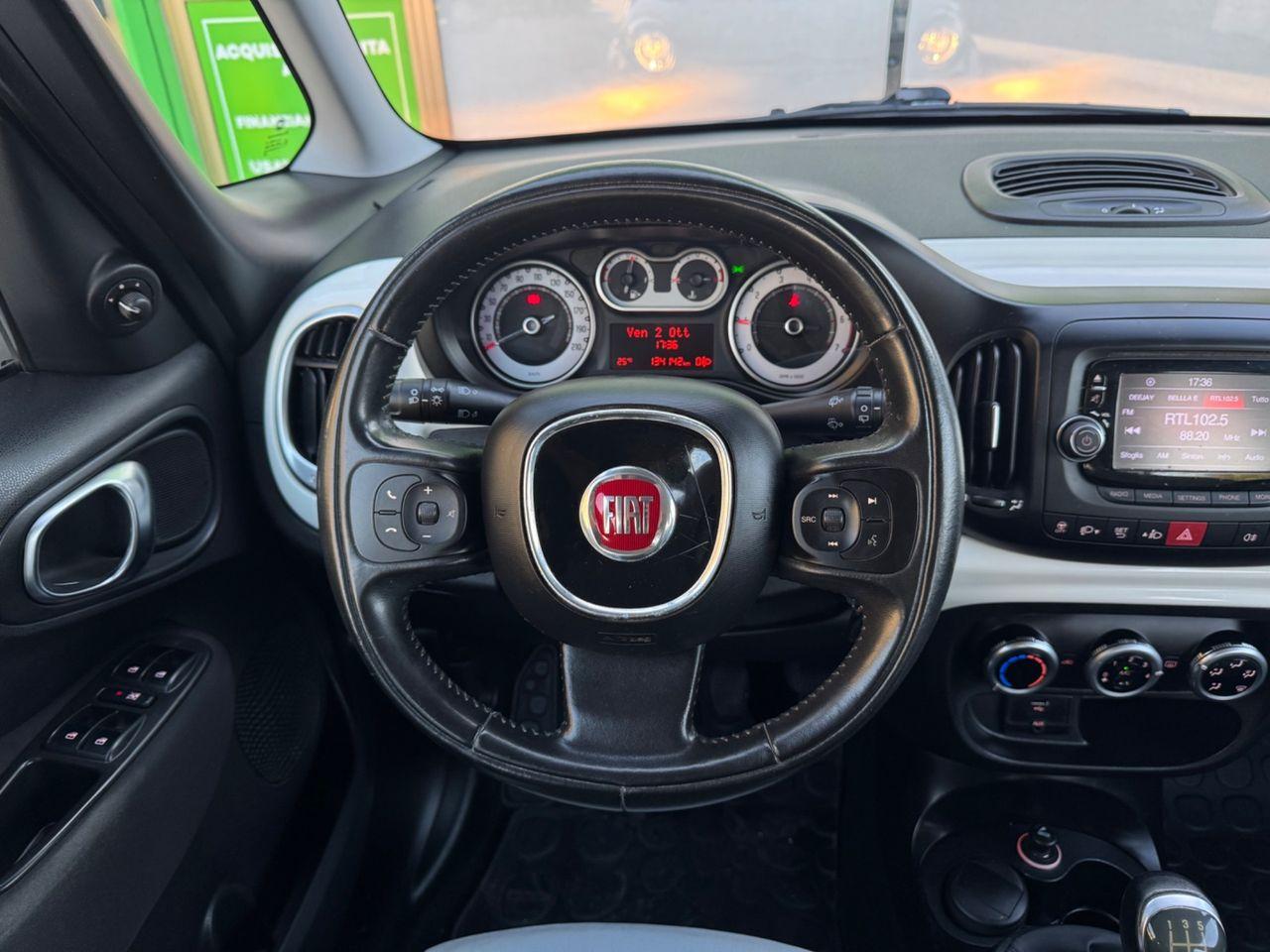 Fiat 500L 2012 — photo 9