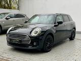 MINI One Clubman Chili/LED/Keyless/Leder/R-Kamera/ - schwarze MINI One Clubman
