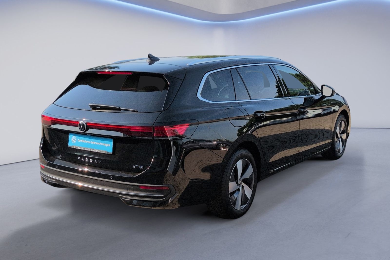 Passat 1.5 eTSI DSG Business KAMERA+AHK+NAVI