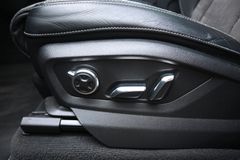 Fahrzeugabbildung Audi Q7 3.0 TDI quattro*STDHZG*PANO*BOSE*ACC*AHK