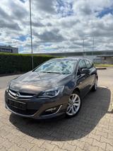 Opel Astra J Sports Tourer Exklusiv 40tsd KM - Opel Astra Gebrauchtwagen in Wuppertal
