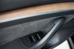 TESLA Model 3 Standard RWD*WMP*ACC*LED*2.Hand*8-fach