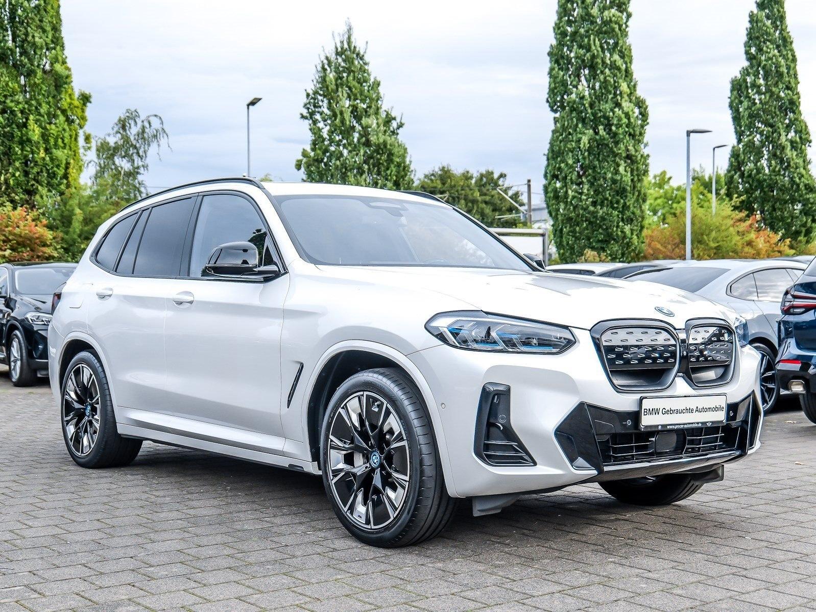 BMW iX3 HUD PANO ACC AHK 360°KAM RFK NAVI Standh.