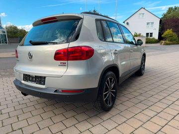 Volkswagen Tiguan - 5