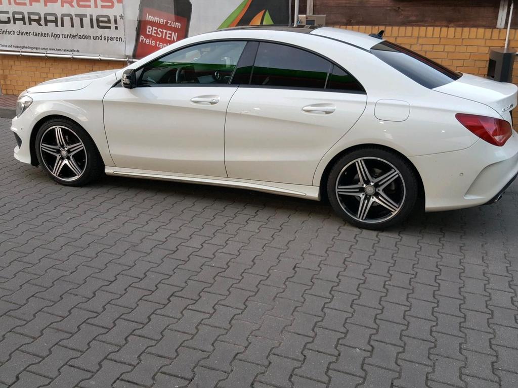 Mercedes-Benz CLA 200