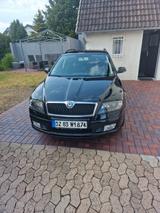 Skoda Octavia 2.0 TDI DSG XEON NAVI KAMERA 