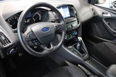 Fahrzeugabbildung Ford Focus 1,5 EcoBoost ST-Line NAVI PDC WinterPaket