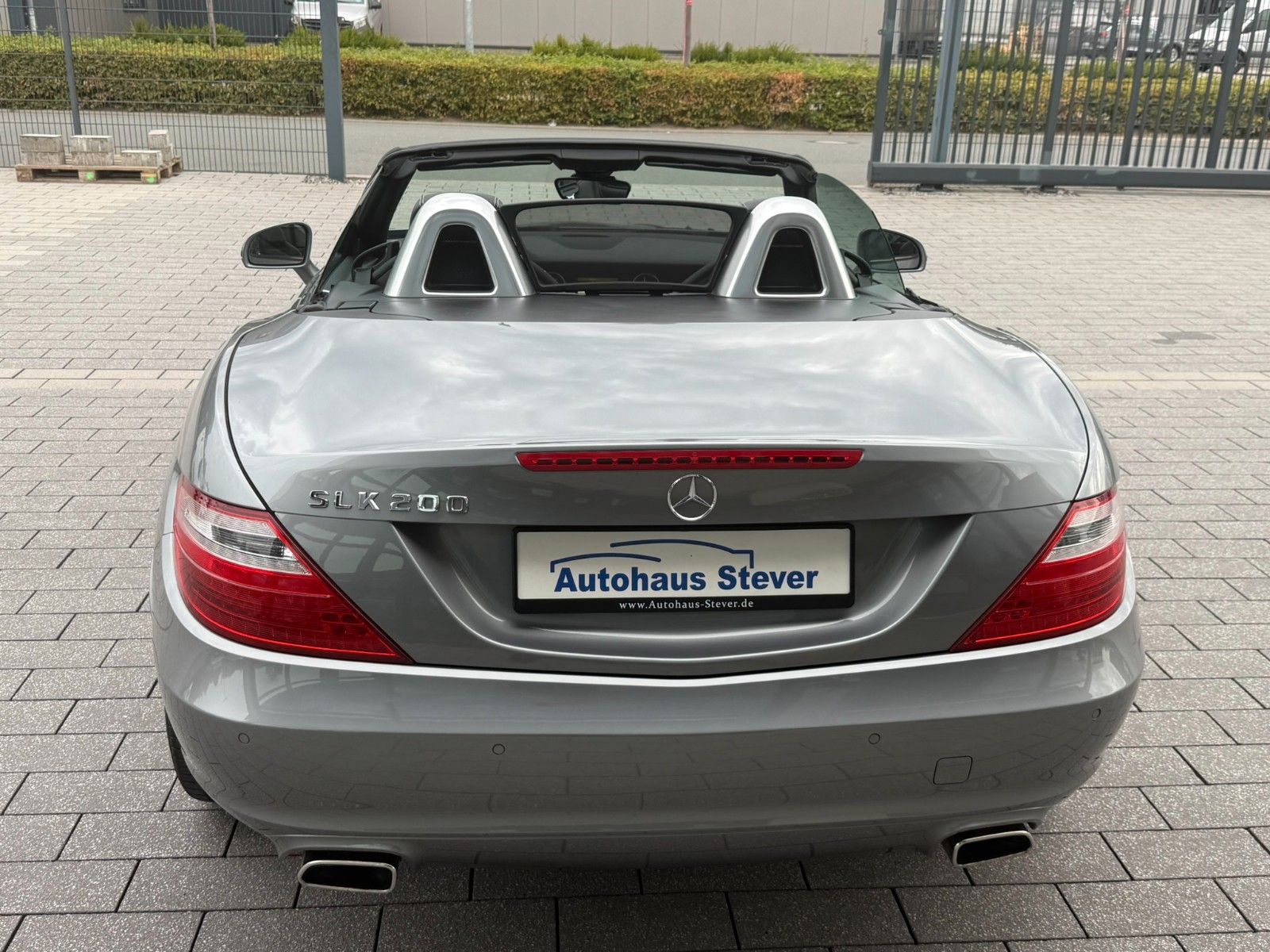 Fahrzeugabbildung Mercedes-Benz SLK 200 SLK Roadster  BlueEfficiency Edition 1