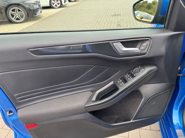Ford Focus  Turnier ST-Line