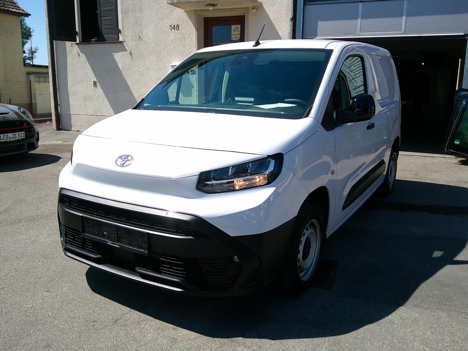 Toyota Proace City Meister 15J.Garantie Navi