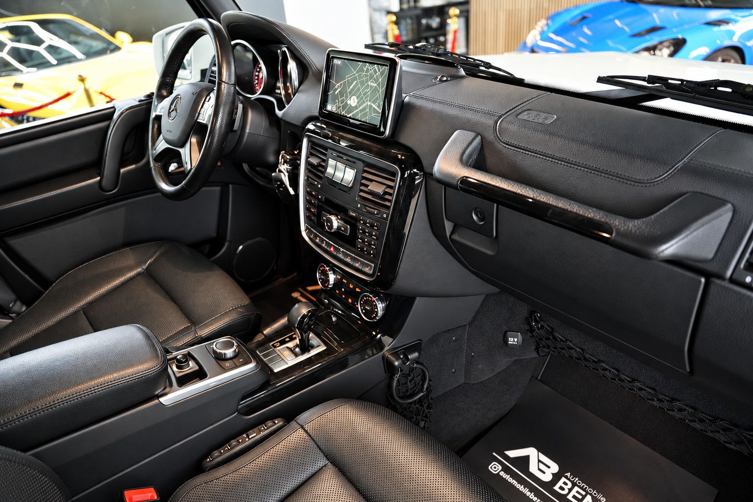 Fahrzeugabbildung Mercedes-Benz G 350 d*AMG*S-Dach*HarmanKardon*Memory*Sitzklima