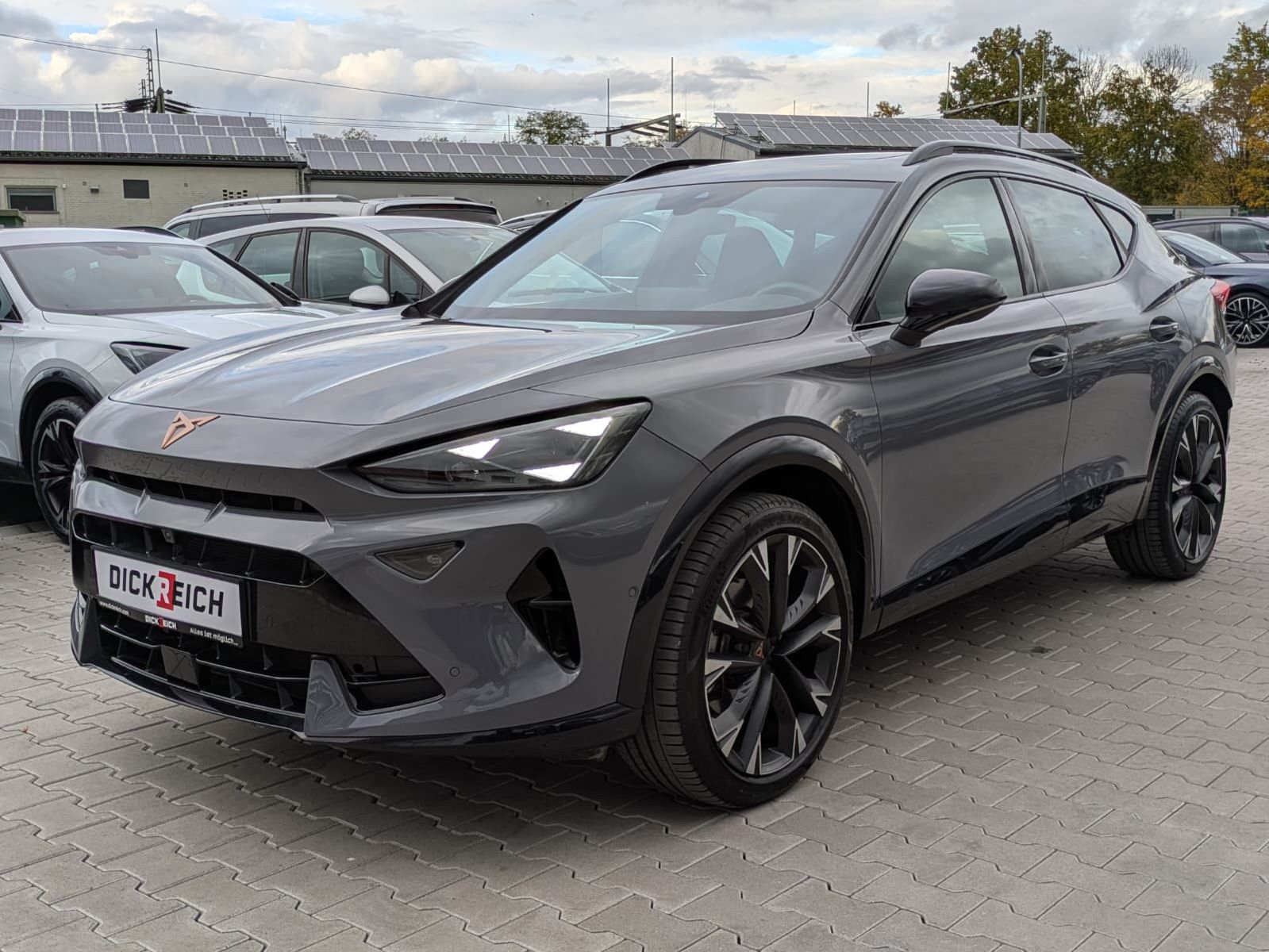 Fahrzeugabbildung CUPRA Formentor 1.5 eTSI PANO*MATRIX*SENNH.*DINAM*360°