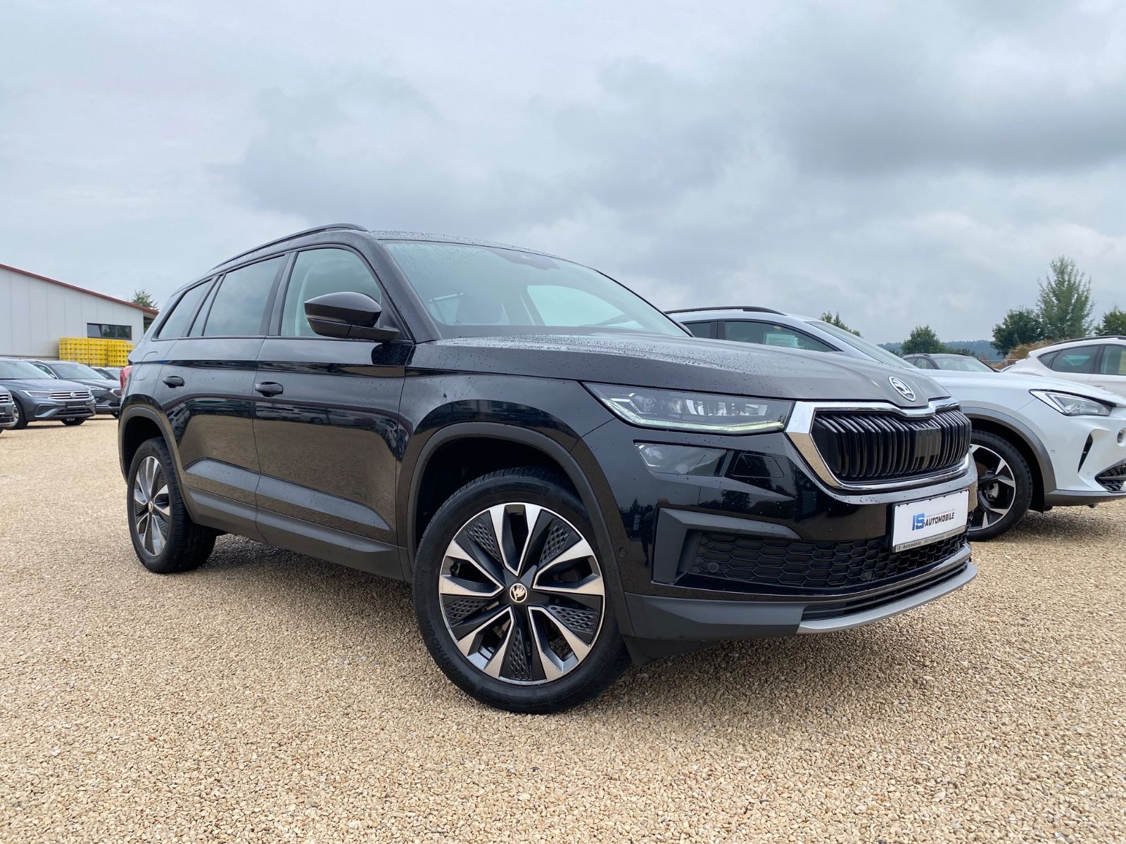 Skoda Kodiaq Tour,NAVI,MATRIX,ACC,SHZ-V-H,DAB,PDC imagem 3