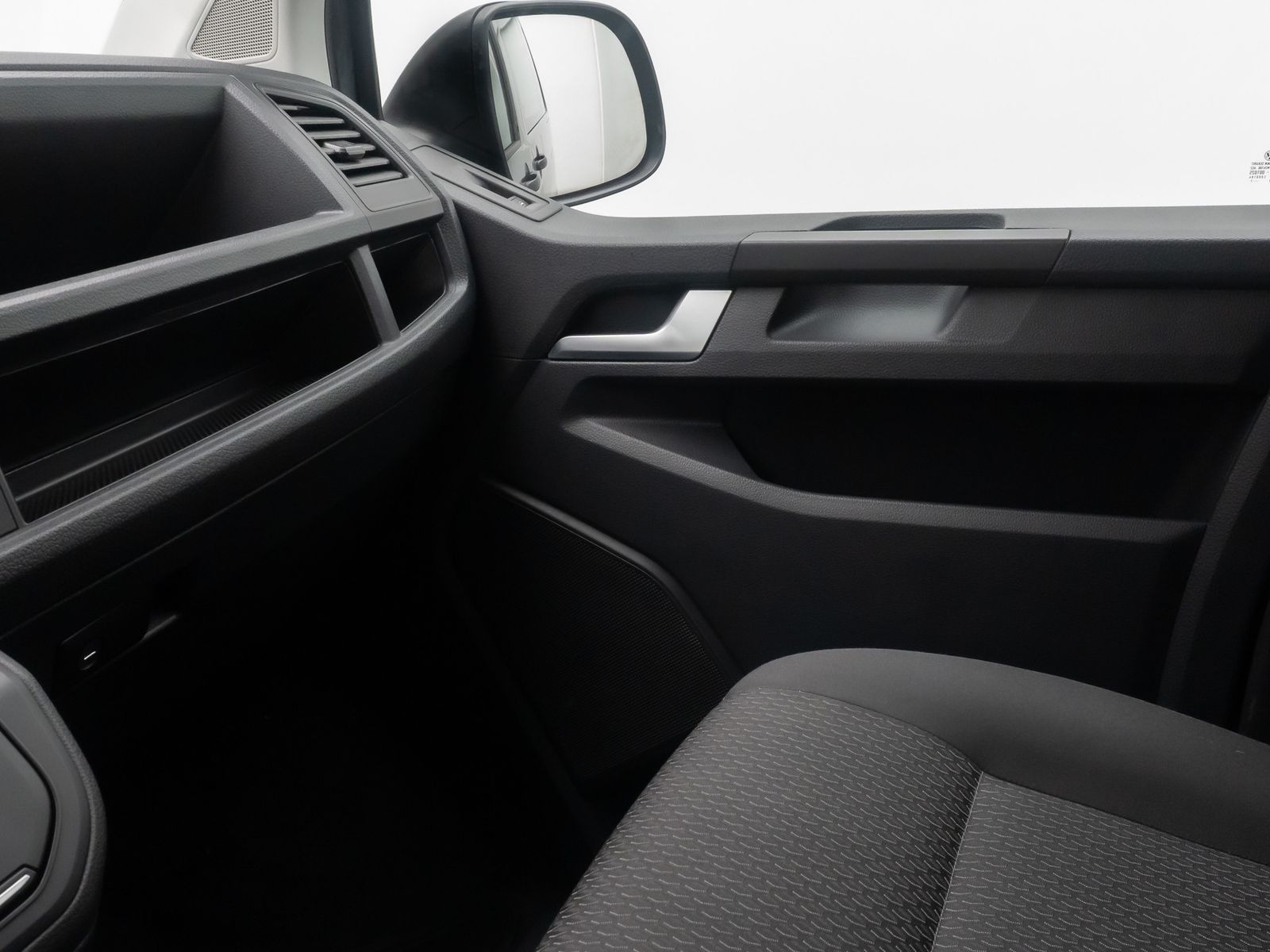 Fahrzeugabbildung Volkswagen T6 Multivan PDC Standhzg Sitzhzg Navi 7Sitz