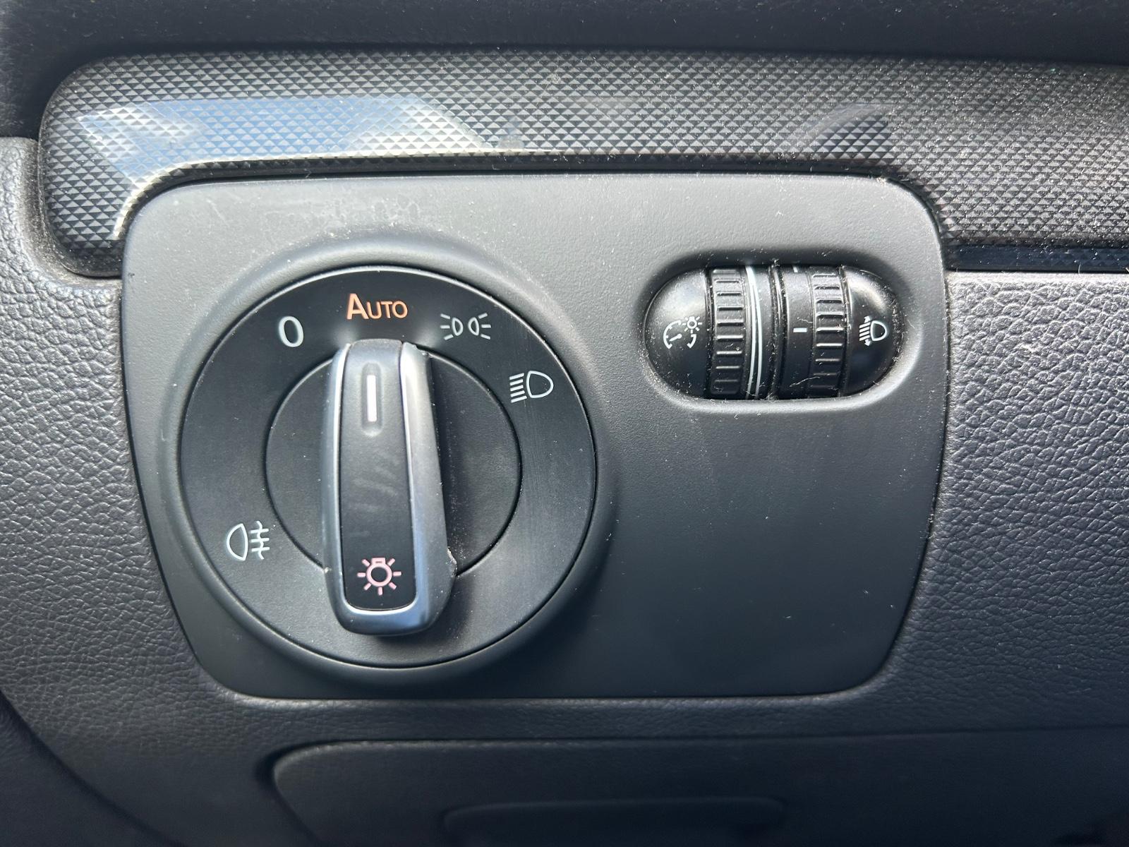 Volkswagen Golf 2012 — photo 15
