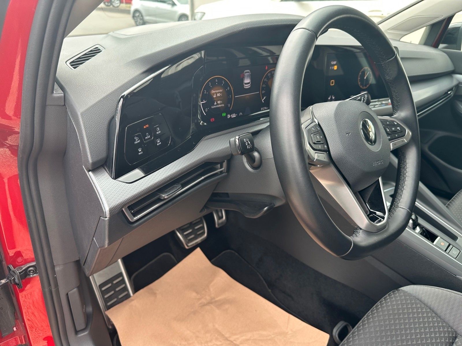 Volkswagen Golf VIII Lim. Life eTSI – Bild 19