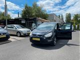 Ford S-Max 2.0 Klimaauto. Einparkhilfe Euro5 TÜV - Ford S-Max in Bonn