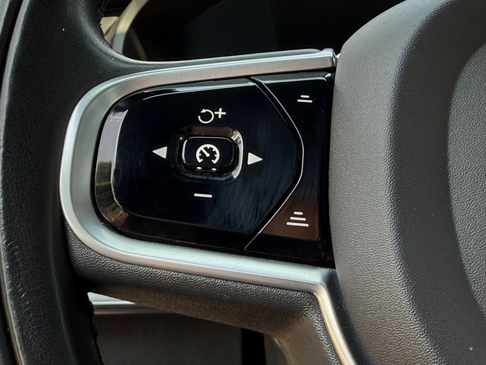 Volvo XC90 T8 Inscription Expression | AHK | 360 Grad foto 23