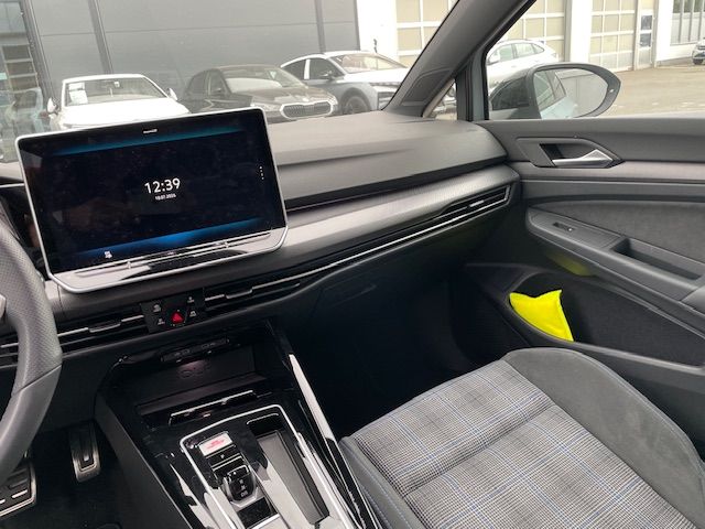 Volkswagen Golf - Bild 12