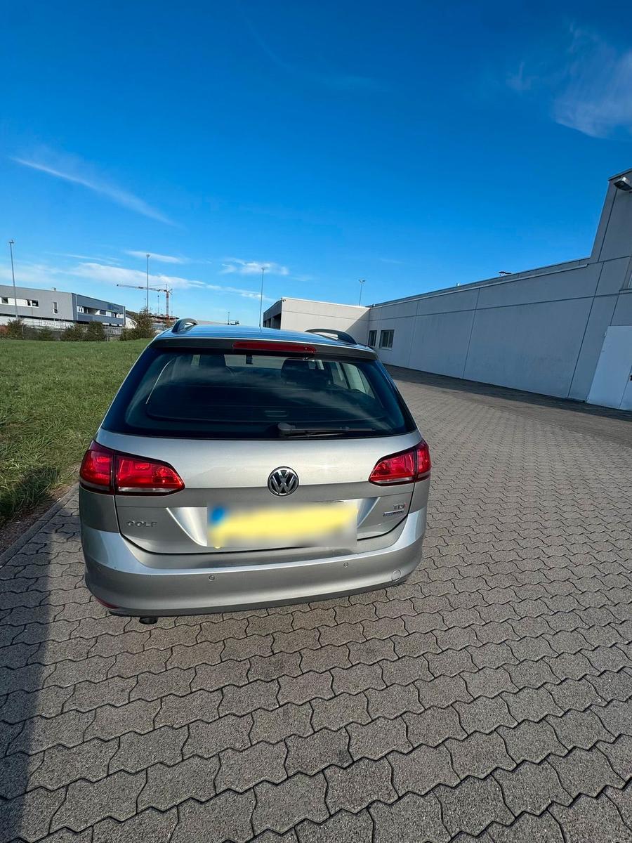 Volkswagen Golf 2013 — interior