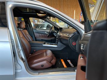Mercedes-Benz E 350 *PANO*MEMORY*HarmanKardon*LEDER (BRAUN)*
