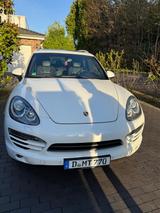 Porsche Cayenne Diesel -1.Hand ,Luftfederung Xenon Pano - Porsche Cayenne aus 2011 mit Diesel-Antrieb
