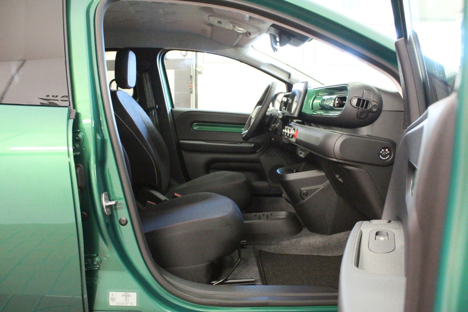 Fahrzeugabbildung Renault Twingo E-Tech 80 Urban Range *Techno*Sitzheizung