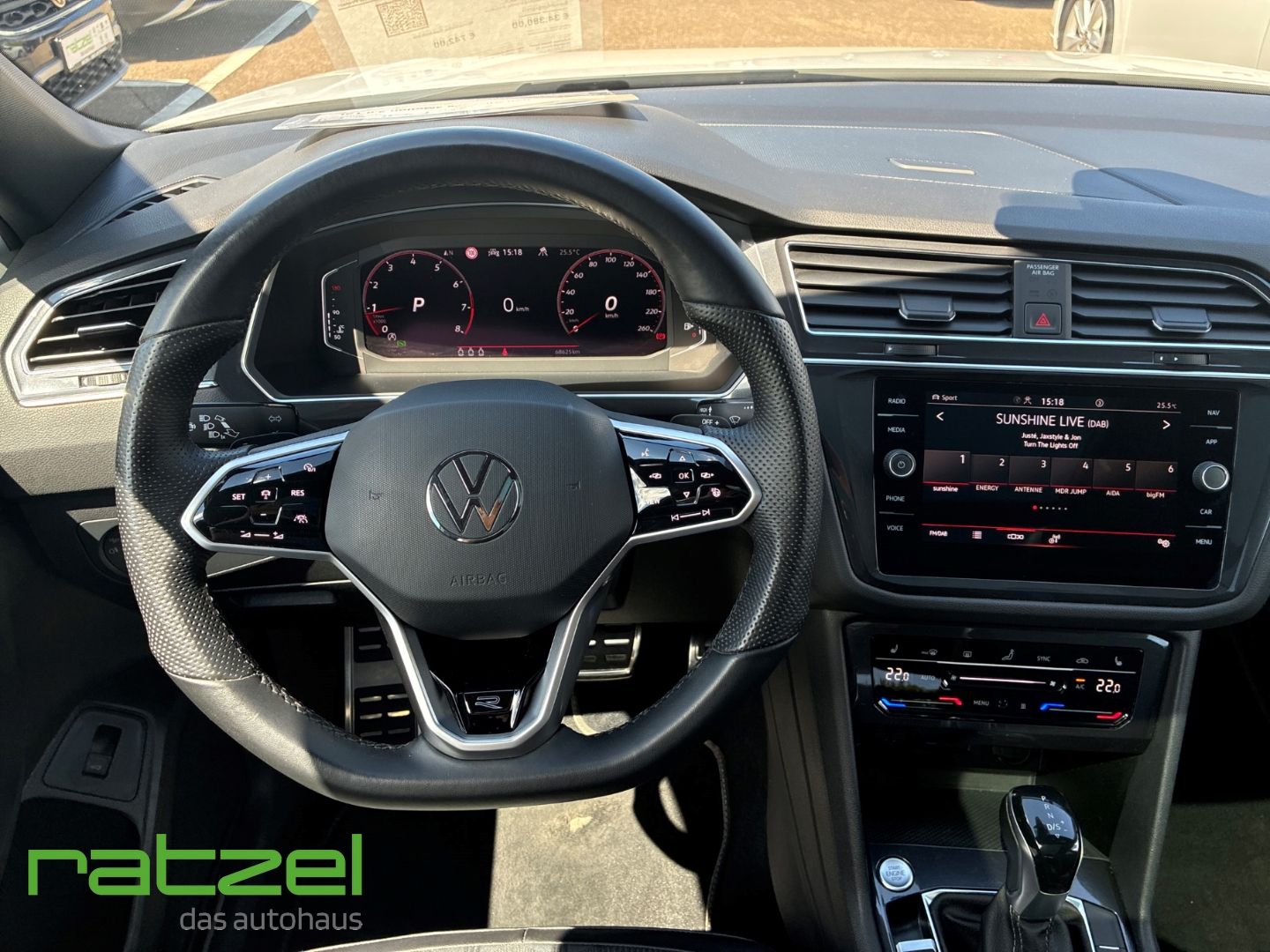 Fahrzeugabbildung Volkswagen Tiguan Allspace 4Motion R-Line 2.0 TSI DSG Area