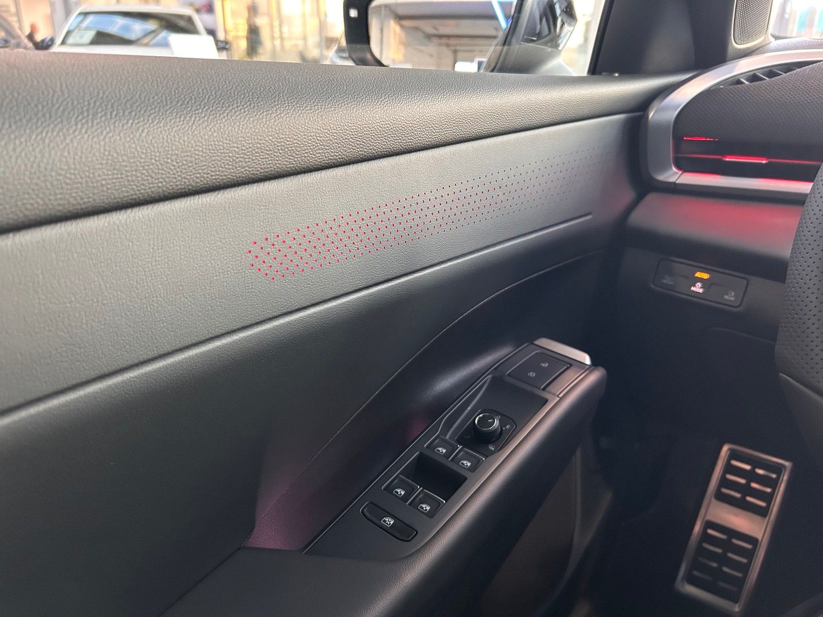 Volkswagen T-Roc - Bild 10