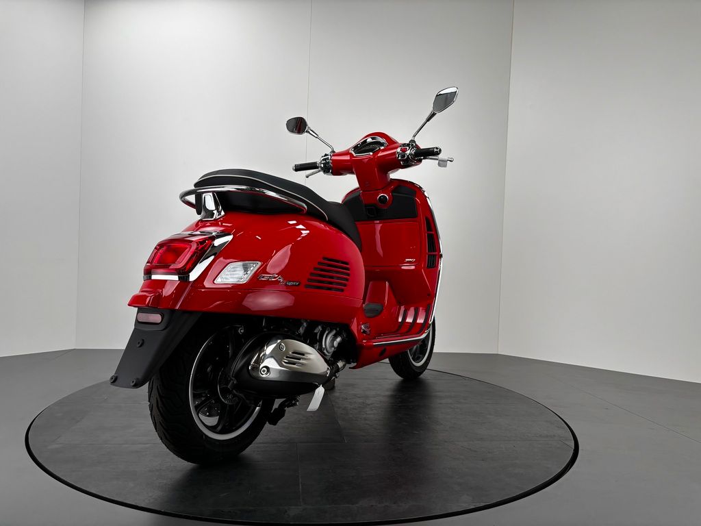 Fahrzeugabbildung Vespa GTS 310 SUPER E5+ *NEUFAHRZEUG/GARANTIE*