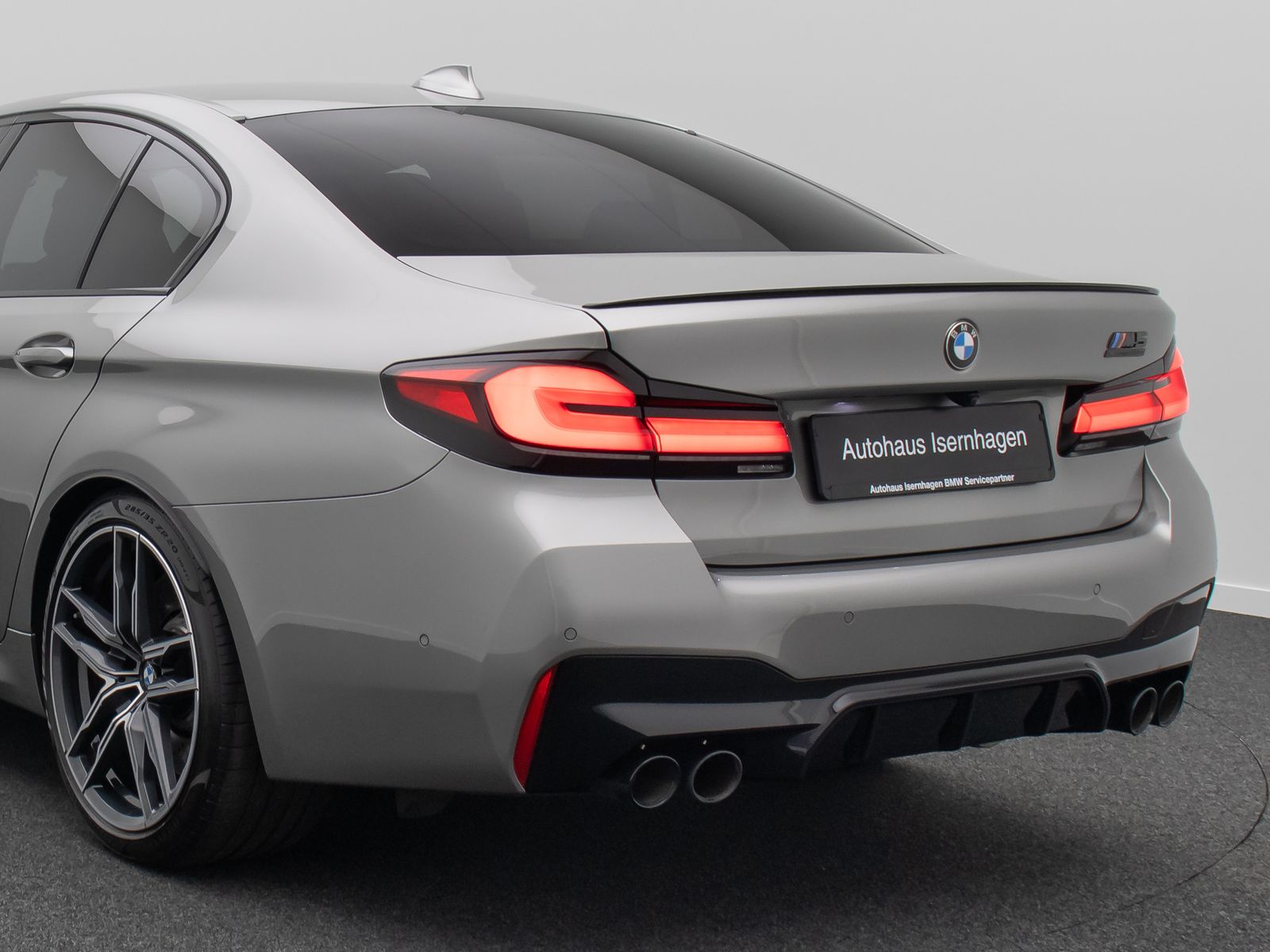 Fahrzeugabbildung BMW M5 Competition Laser 360°DAB SoftCl Glasdach AHK