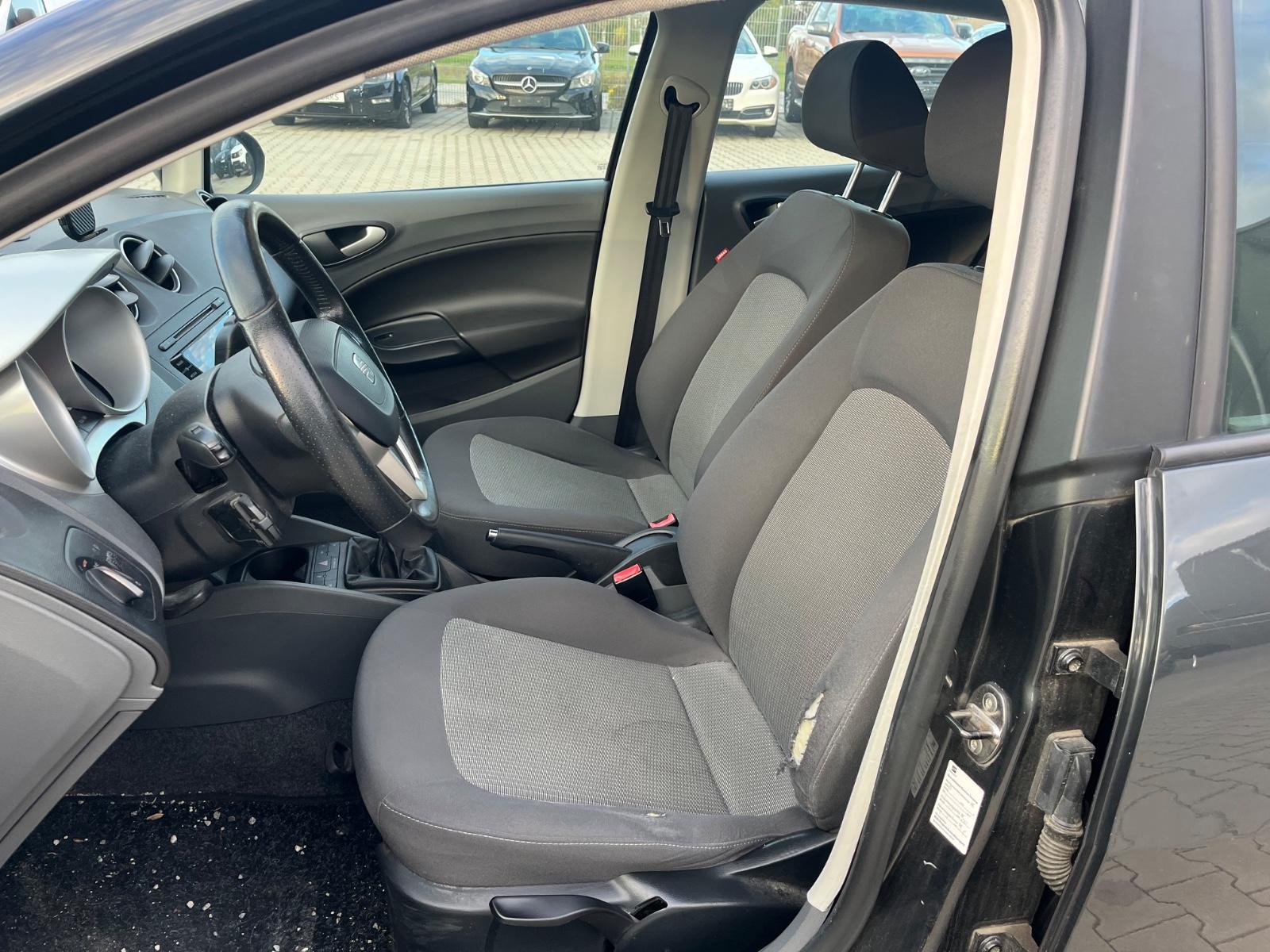 Seat Ibiza 2011 — photo 12